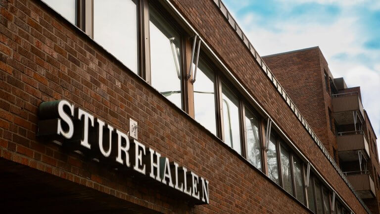 Exteriör bild på idrottshallen